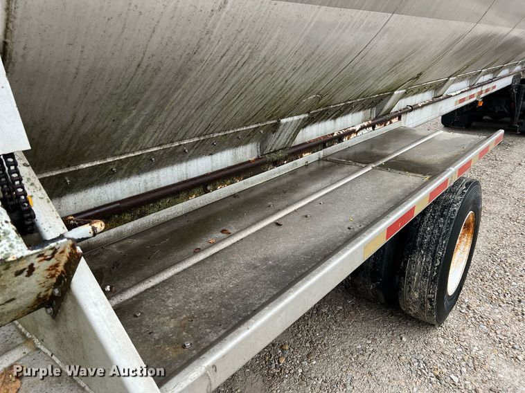 image for item NI9013 1999 Warren Mfg. Inc. AT-40-SER7  feed delivery trailer