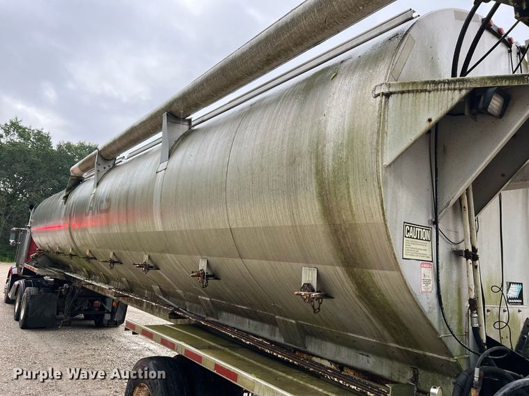 image for item NI9013 1999 Warren Mfg. Inc. AT-40-SER7  feed delivery trailer