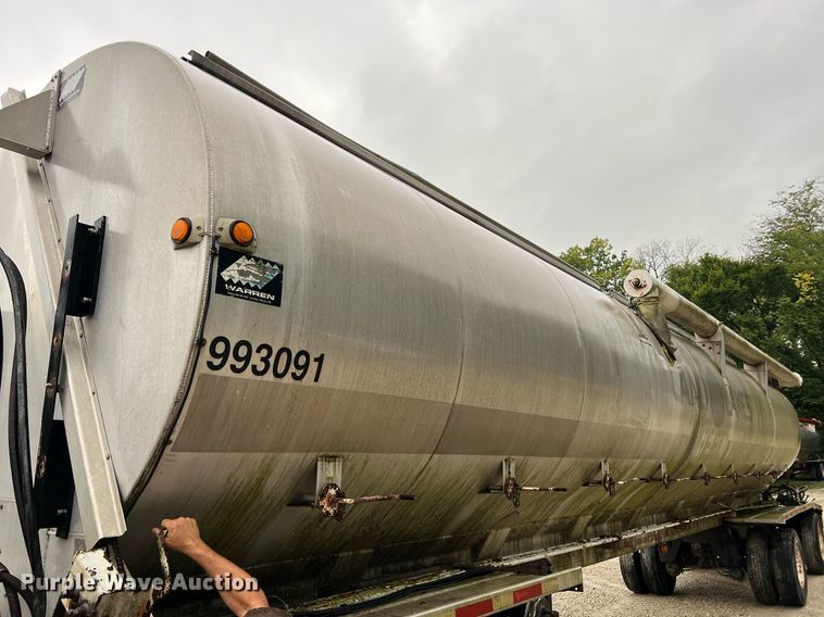 image for item NI9013 1999 Warren Mfg. Inc. AT-40-SER7  feed delivery trailer