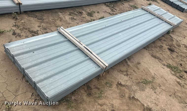 image for item NM9505 (160) sheets of metal siding/roofing