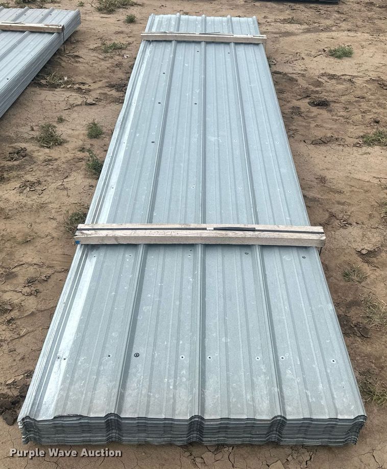 image for item NM9505 (160) sheets of metal siding/roofing