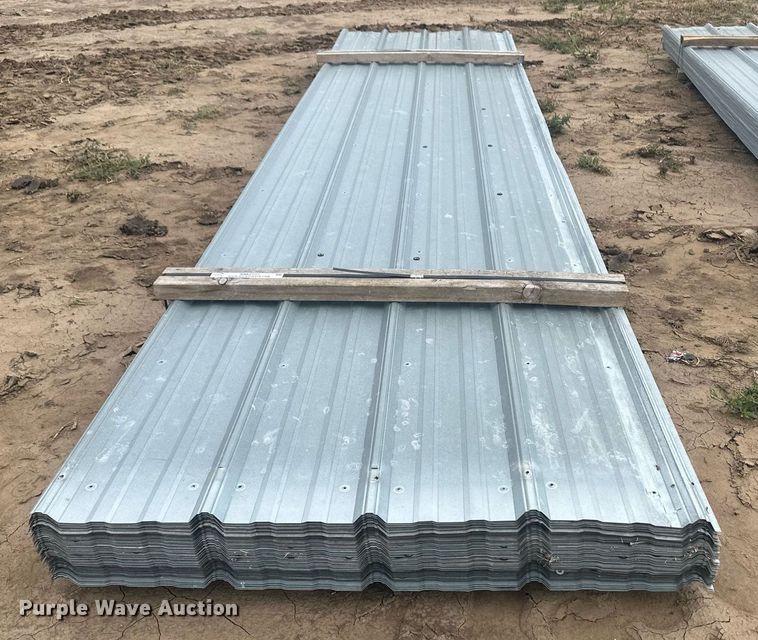 image for item NM9505 (160) sheets of metal siding/roofing