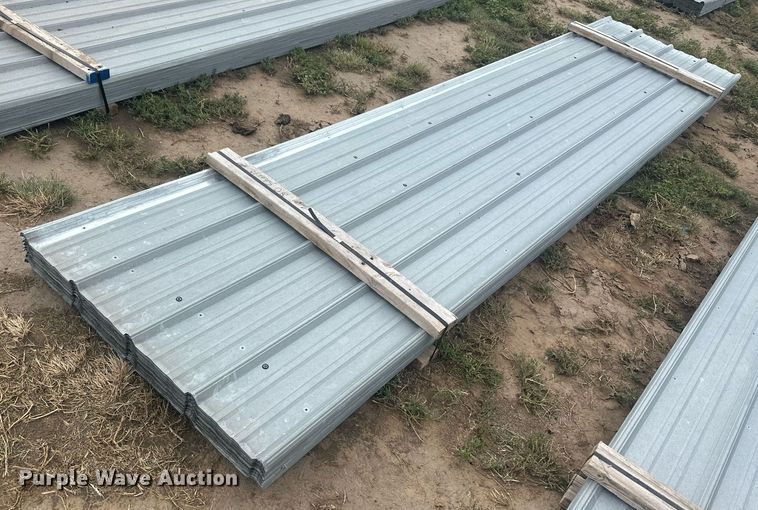 image for item NM9505 (160) sheets of metal siding/roofing