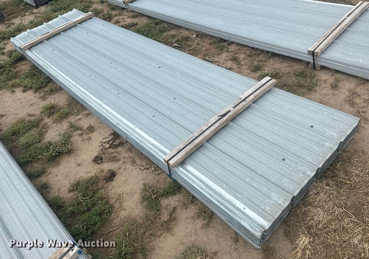 image for item NM9505 (160) sheets of metal siding/roofing