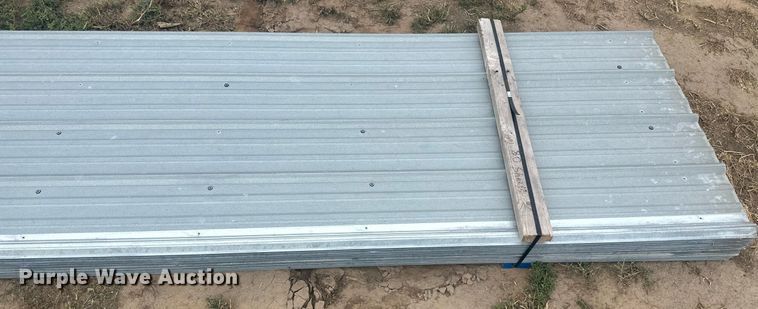 image for item NM9505 (160) sheets of metal siding/roofing