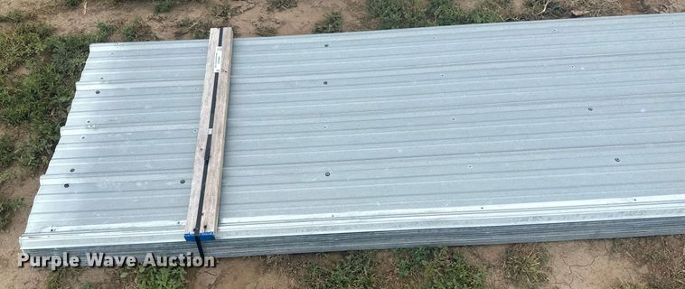 image for item NM9505 (160) sheets of metal siding/roofing
