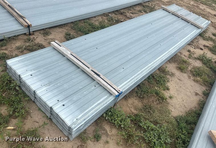 image for item NM9505 (160) sheets of metal siding/roofing
