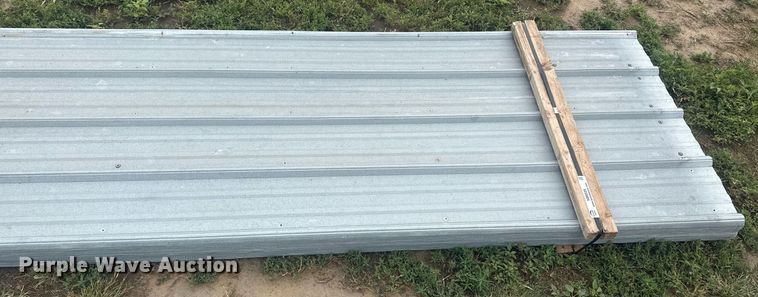 image for item NM9509 (160) sheets of metal siding/roofing