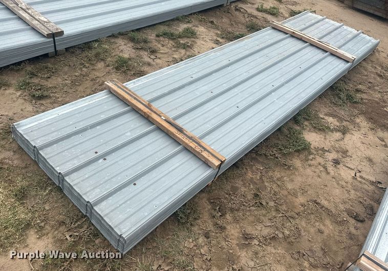 image for item NM9509 (160) sheets of metal siding/roofing