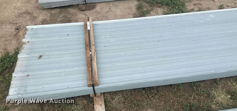 image for item NM9512 (160) sheets of metal siding/roofing