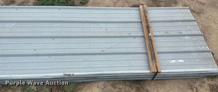 image for item NM9512 (160) sheets of metal siding/roofing
