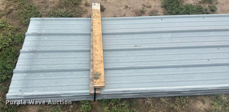 image for item NM9512 (160) sheets of metal siding/roofing