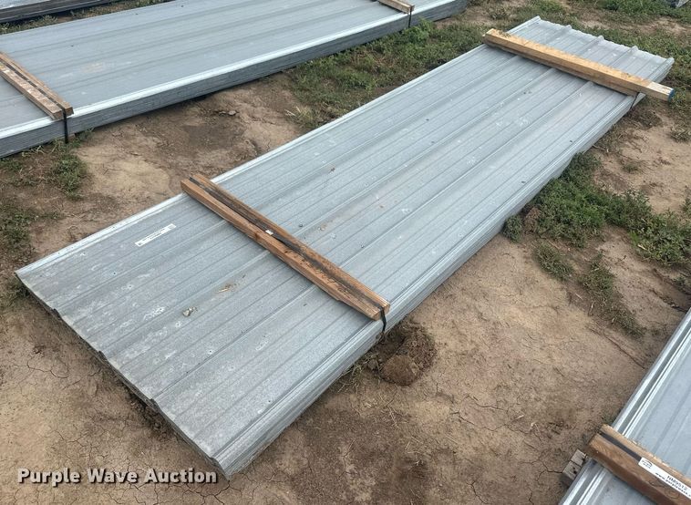 image for item NM9512 (160) sheets of metal siding/roofing