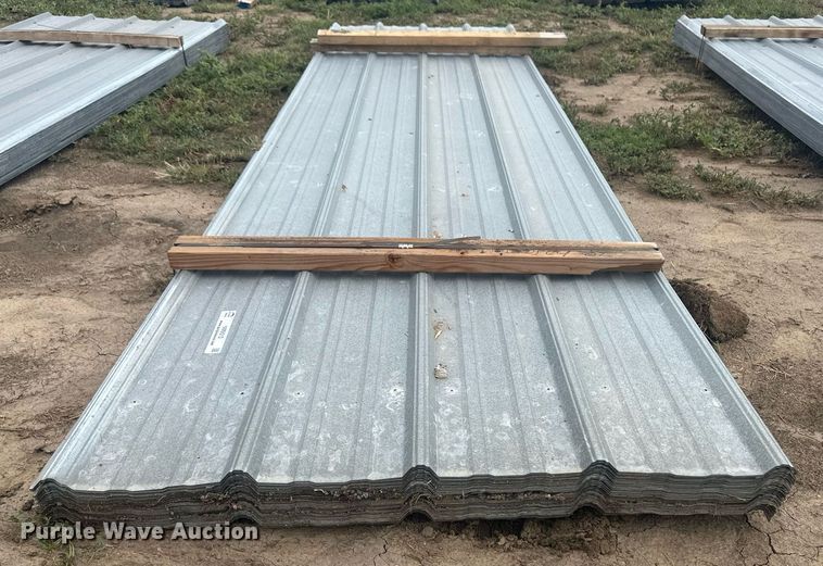 image for item NM9512 (160) sheets of metal siding/roofing