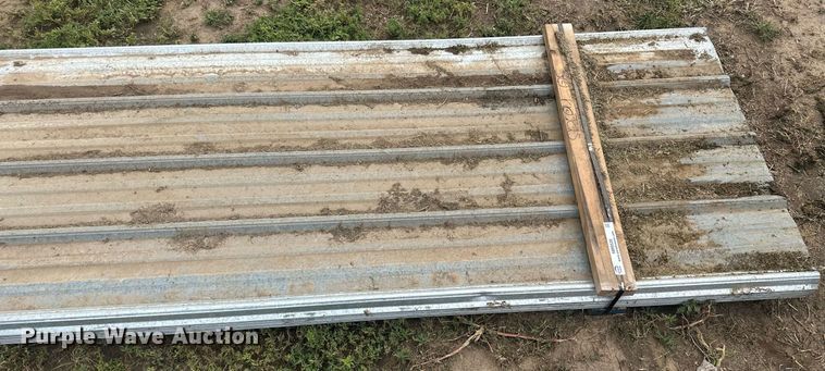 image for item NM9528 (100) sheets of metal siding/roofing