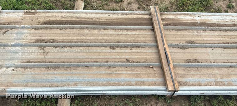 image for item NM9528 (100) sheets of metal siding/roofing