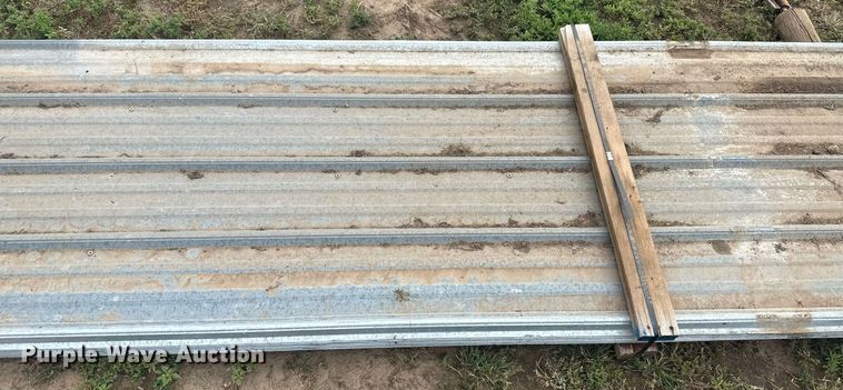 image for item NM9528 (100) sheets of metal siding/roofing
