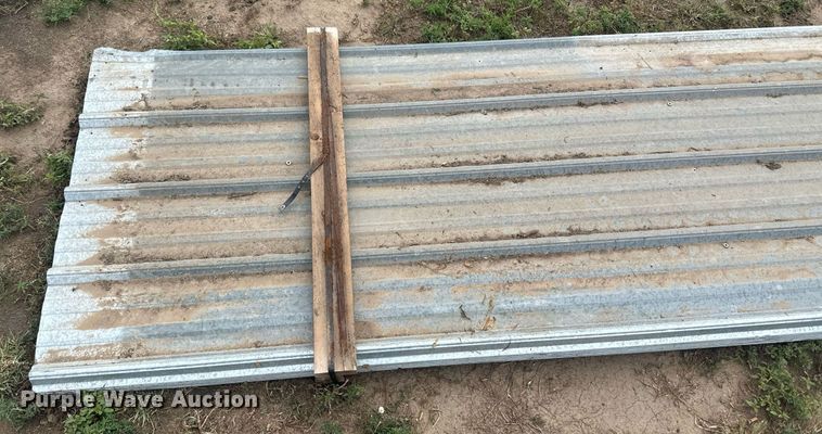 image for item NM9528 (100) sheets of metal siding/roofing