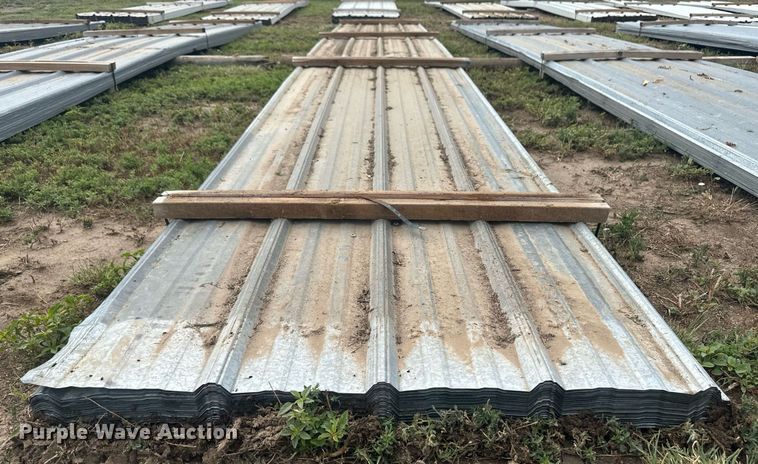 image for item NM9528 (100) sheets of metal siding/roofing