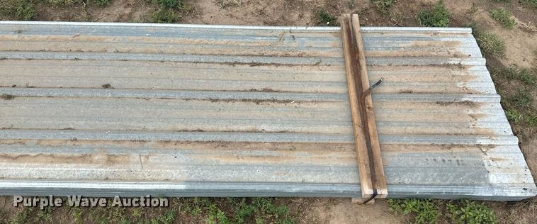 image for item NM9528 (100) sheets of metal siding/roofing