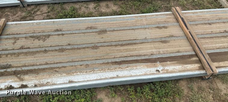 image for item NM9528 (100) sheets of metal siding/roofing