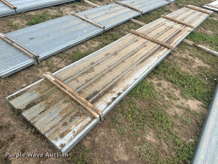image for item NM9528 (100) sheets of metal siding/roofing