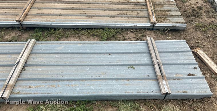 image for item NM9528 (100) sheets of metal siding/roofing