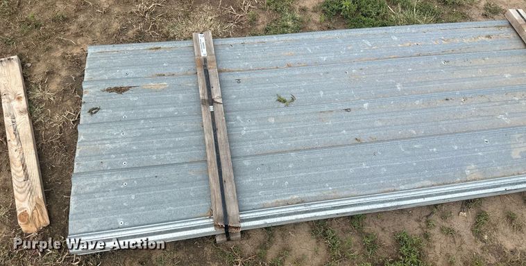 image for item NM9528 (100) sheets of metal siding/roofing