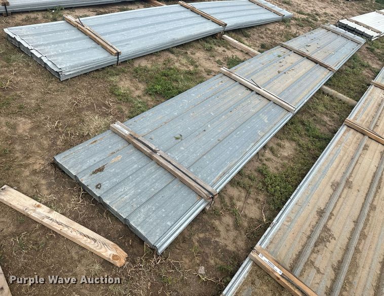image for item NM9528 (100) sheets of metal siding/roofing