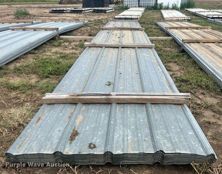 image for item NM9528 (100) sheets of metal siding/roofing