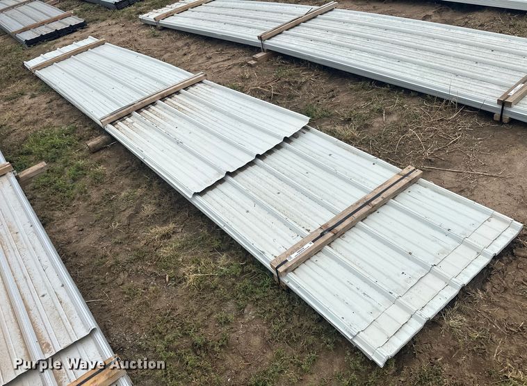 image for item NM9536 (136) sheets of metal siding/roofing