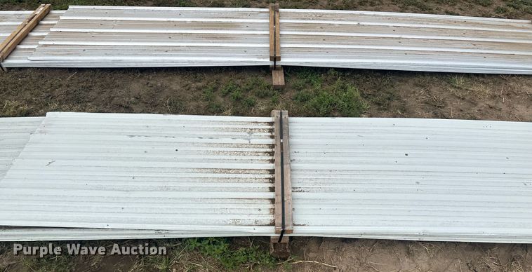 image for item NM9536 (136) sheets of metal siding/roofing