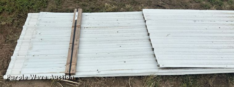 image for item NM9536 (136) sheets of metal siding/roofing