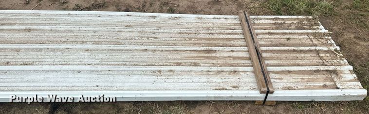 image for item NM9536 (136) sheets of metal siding/roofing