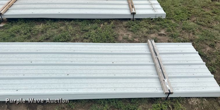 image for item NM9539 (150) sheets of metal siding/roofing
