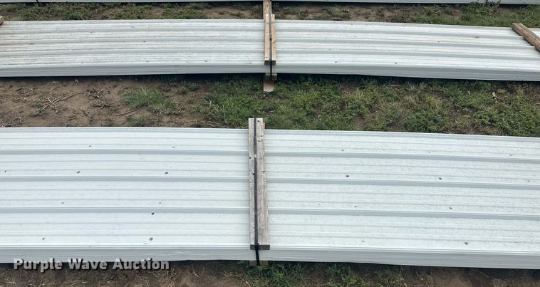 image for item NM9539 (150) sheets of metal siding/roofing