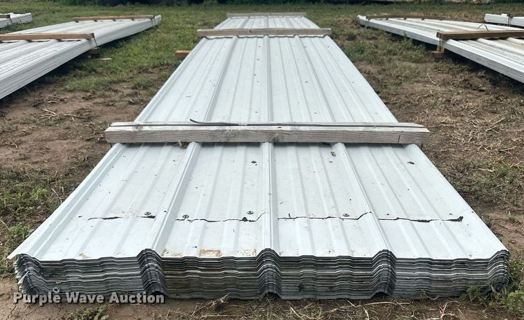 image for item NM9539 (150) sheets of metal siding/roofing