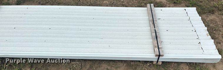 image for item NM9539 (150) sheets of metal siding/roofing