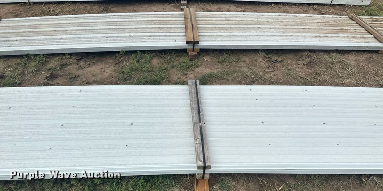 image for item NM9539 (150) sheets of metal siding/roofing