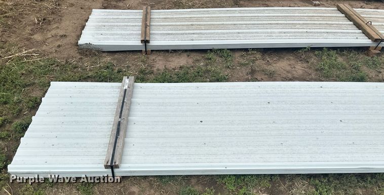 image for item NM9539 (150) sheets of metal siding/roofing