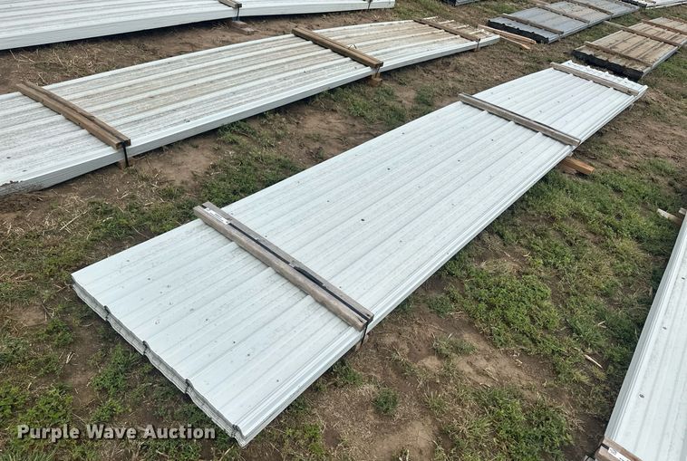 image for item NM9539 (150) sheets of metal siding/roofing
