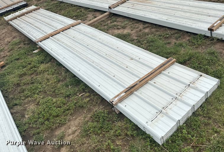 image for item NM9539 (150) sheets of metal siding/roofing