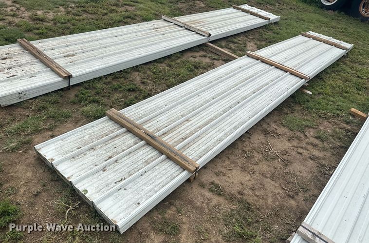 image for item NM9539 (150) sheets of metal siding/roofing