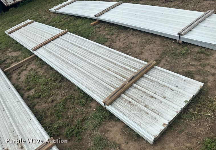 image for item NM9539 (150) sheets of metal siding/roofing