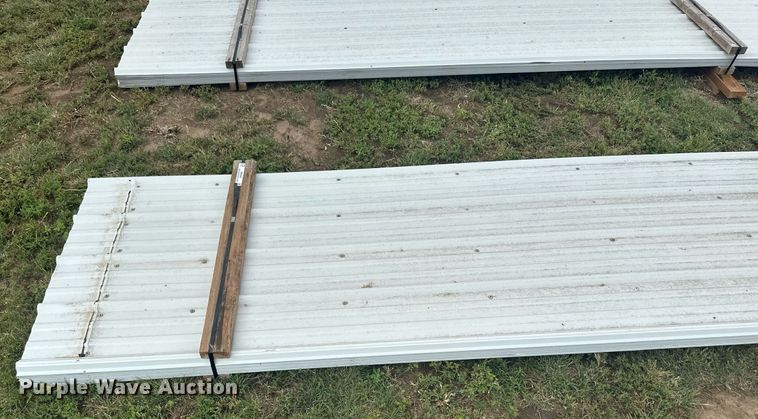 image for item NM9539 (150) sheets of metal siding/roofing