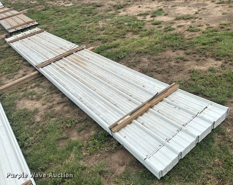 image for item NM9539 (150) sheets of metal siding/roofing