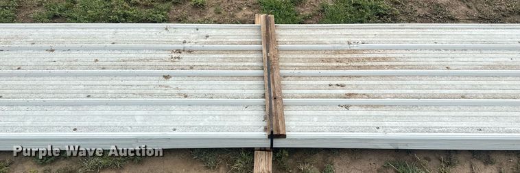 image for item NM9539 (150) sheets of metal siding/roofing