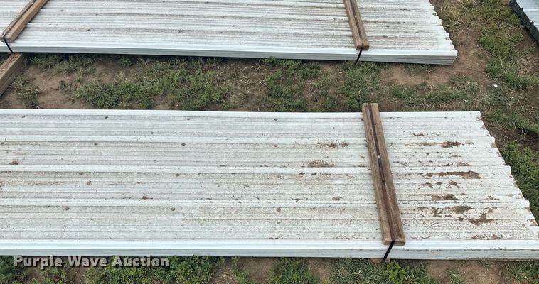 image for item NM9539 (150) sheets of metal siding/roofing