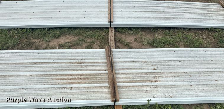 image for item NM9539 (150) sheets of metal siding/roofing