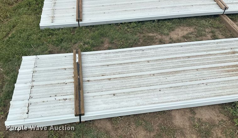 image for item NM9539 (150) sheets of metal siding/roofing